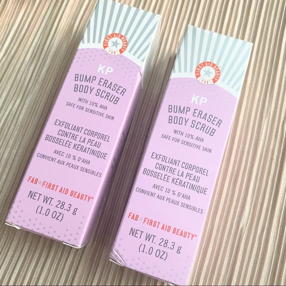 2 FIRST AID BEAUTY BODY SCRUB